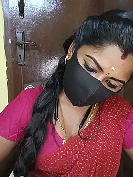 tamilammukuttyy live cam on StripChat