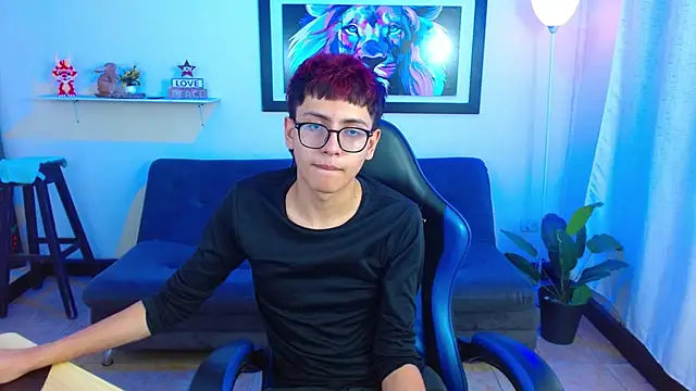 alexcum_18