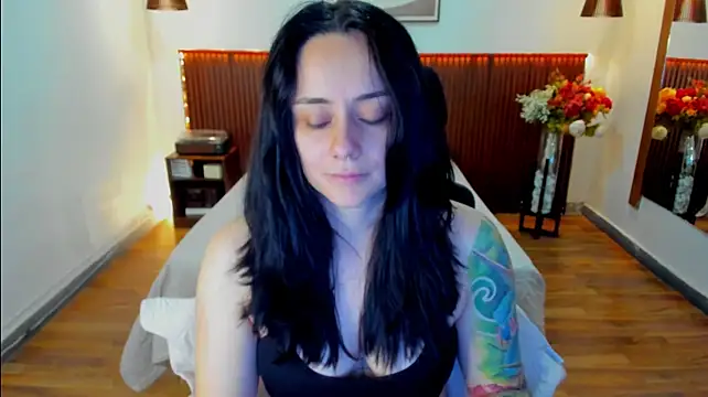 KatherineBond live webcam