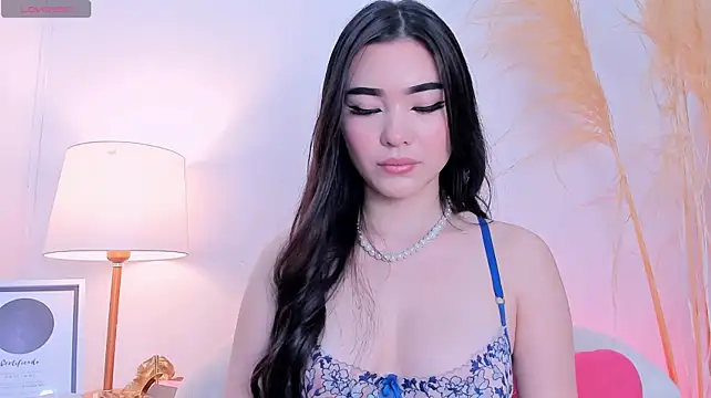 AiiriKimmura live cam on StripChat