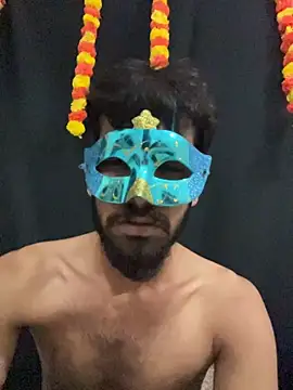 Priyanka011 live cam on StripChat