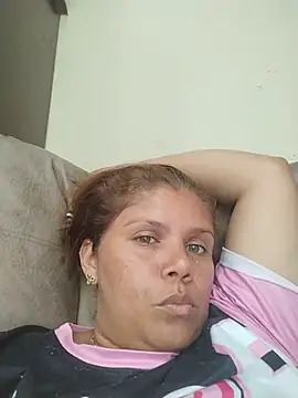 Zafiro_MD live cam on StripChat