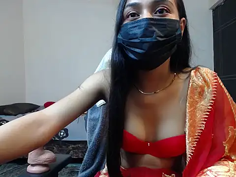 Lyra_luxe live cam on StripChat