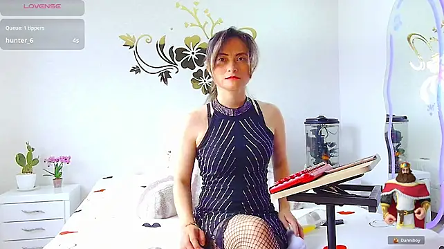 MarcelaFlores live webcam