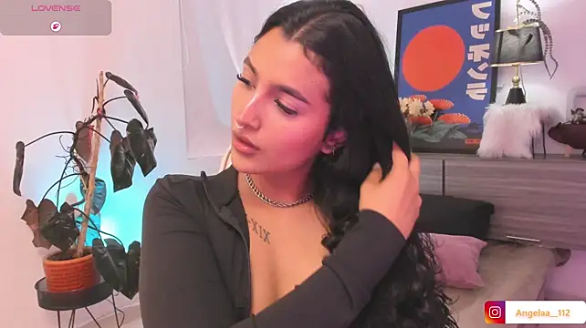Anngel_1 live cam on StripChat
