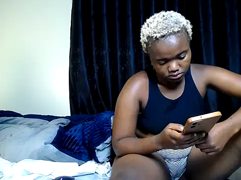 midnight_snac live cam on StripChat