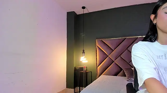 Kya_Wild live sex cam