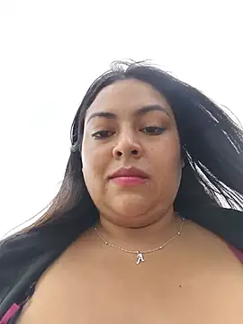velen_09 live cam on StripChat