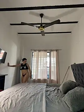 Eva_stark10 live cam on StripChat