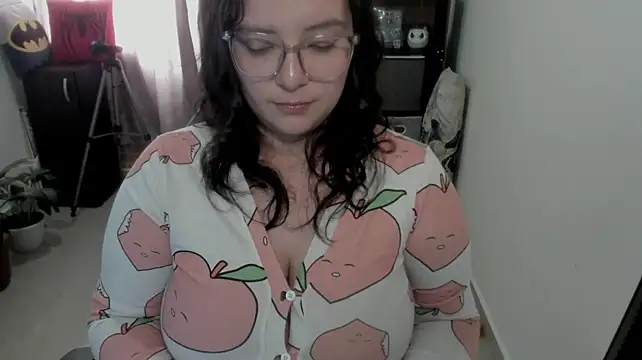 aika-dreams live cam on StripChat