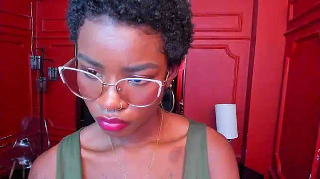 amber-hill live cam on StripChat