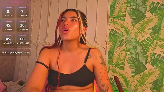 _lili_rose_ live cam on StripChat
