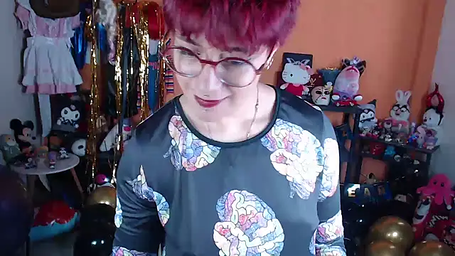 MissMiia2 live cam on StripChat