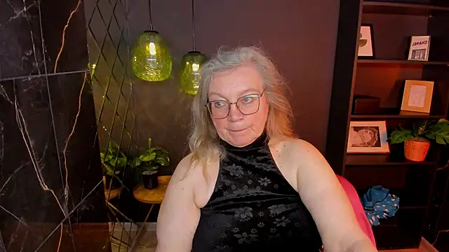 NataliMellow live cam on StripChat