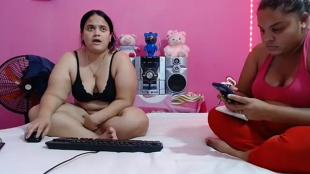 brunnette_hot