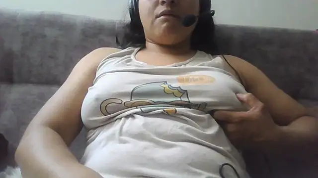 nebulayceleste_69 live cam on StripChat