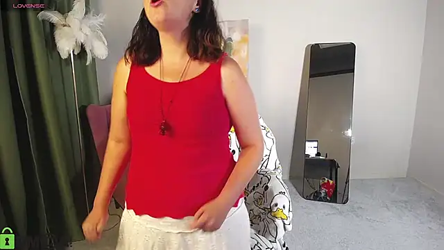 MartaEdams live cam on StripChat