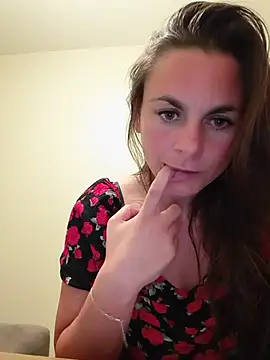 WildSweetheartXO live cam on StripChat