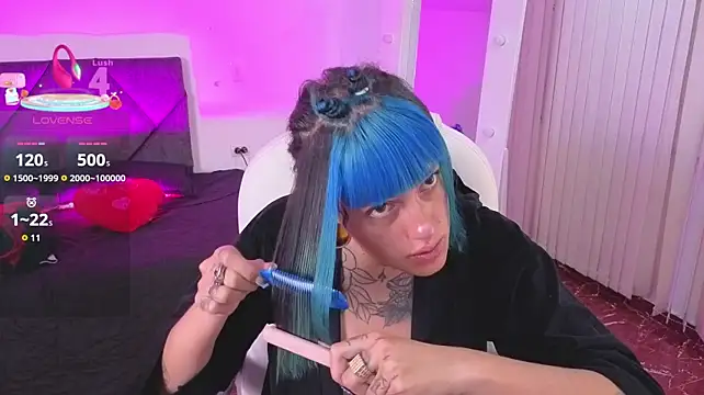 _sharlotte777 live cam on StripChat