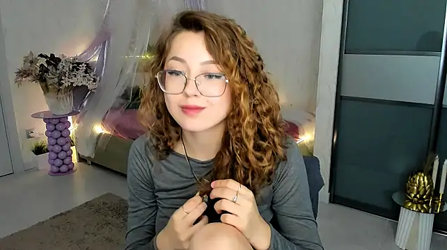 SereneFlame live cam on StripChat