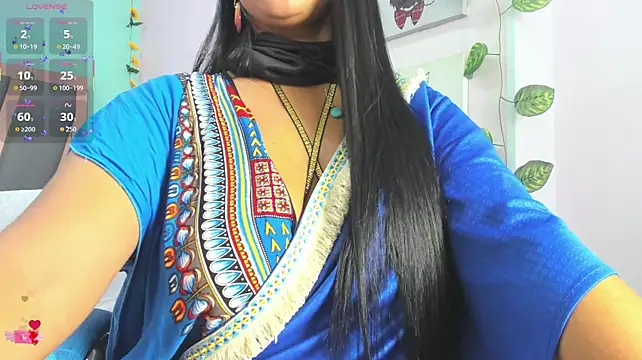 Iniya_Parul live cam on StripChat