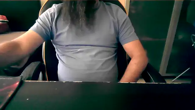 LondonMan1988 live cam on StripChat