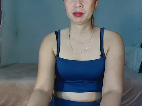 HelenaM