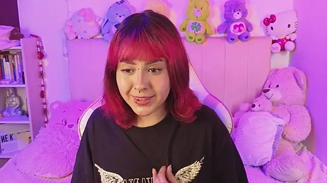 NekoWaifu live cam on StripChat