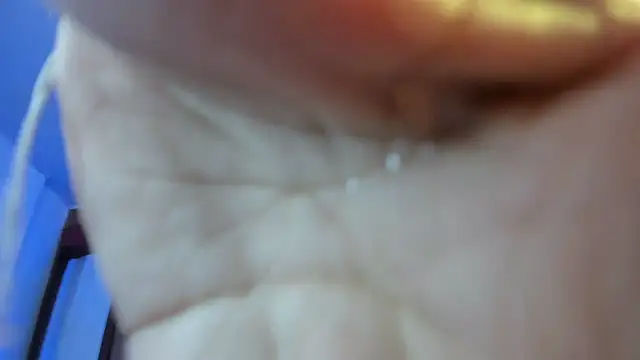 Lunastar02 live cam on StripChat