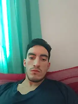 TommyMomentum live sex cam