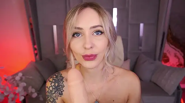 GraceCandy live cam on StripChat