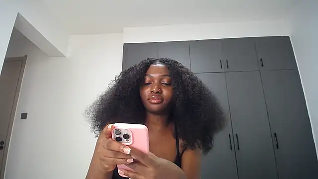 Pretty_Liya08 live cam on StripChat