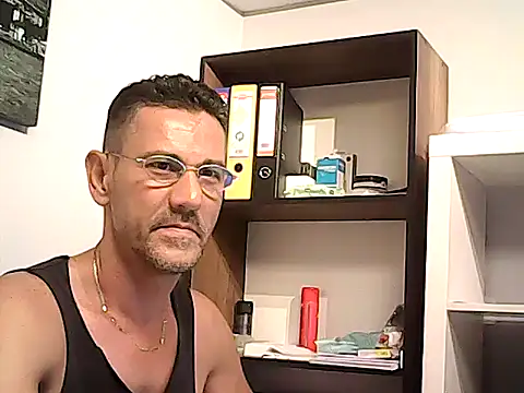 mastercharisma35 (Ask my age) - like tips pls. ı stand up for you.. okey