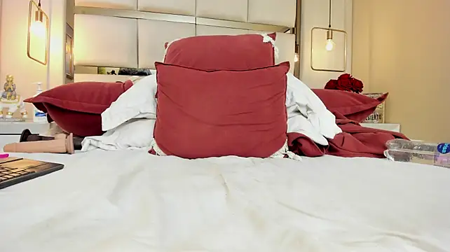 elizavenus live cam on StripChat