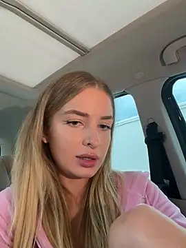 EvieEvans live webcam