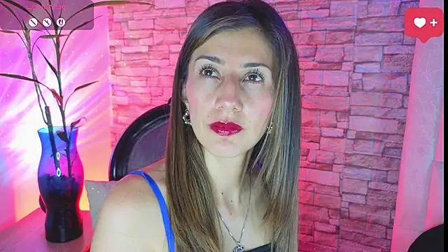 _jade_white_ live cam on StripChat