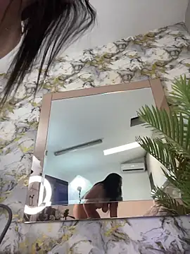 miafarkash (F young) - tits naked with oil