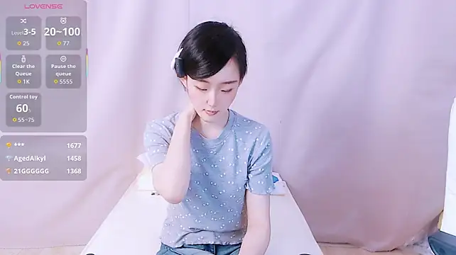 niannian- (F young) - 无上衣5分钟