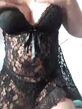 Bbgirl2244 live cam on StripChat