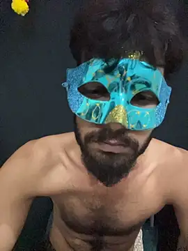 Priyanka011 live cam on StripChat