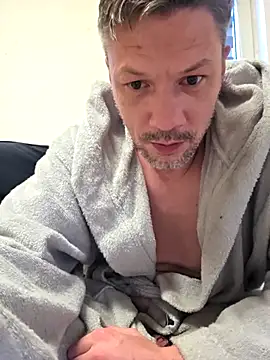 tomek84 (Ask my age) - jerking off + cum 💧 5 days no cum