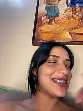 SaharQamar live cam on StripChat