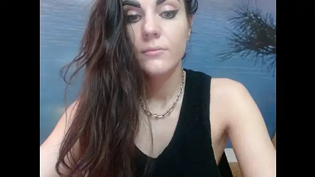 AliceTailor live cam on StripChat