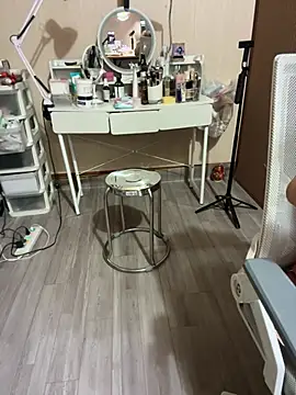 Mina048 live cam on StripChat