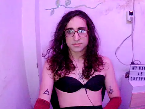LaCuerva19 live cam on StripChat