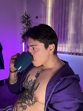 Giordano_Russo live cam on StripChat