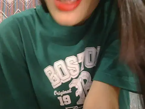 Zoya_Shrma live cam on StripChat