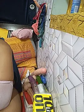 tina8th live cam on StripChat