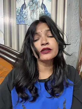 Priyaa_1433