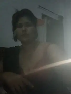 Rose-24 live cam on StripChat